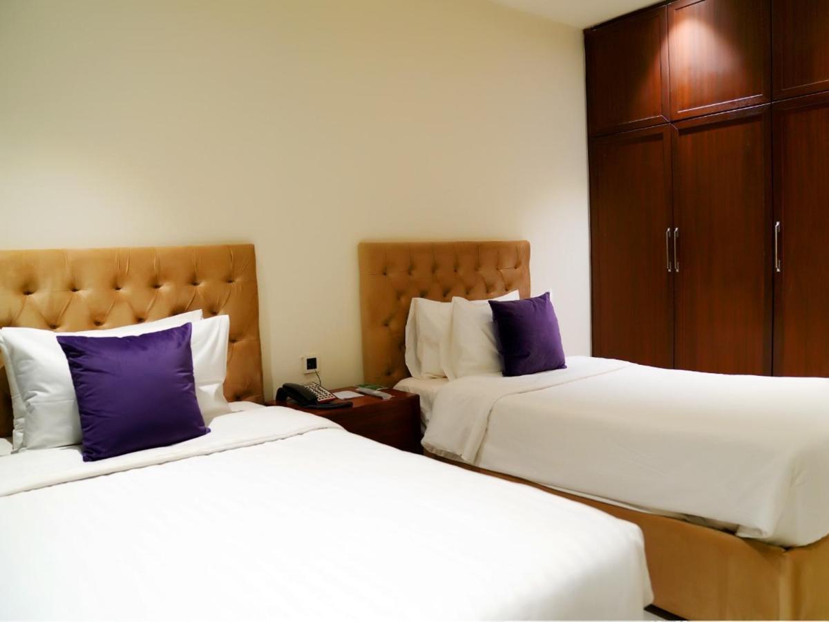 Indigo Heights Hotel & Suites Lahore Exterior photo